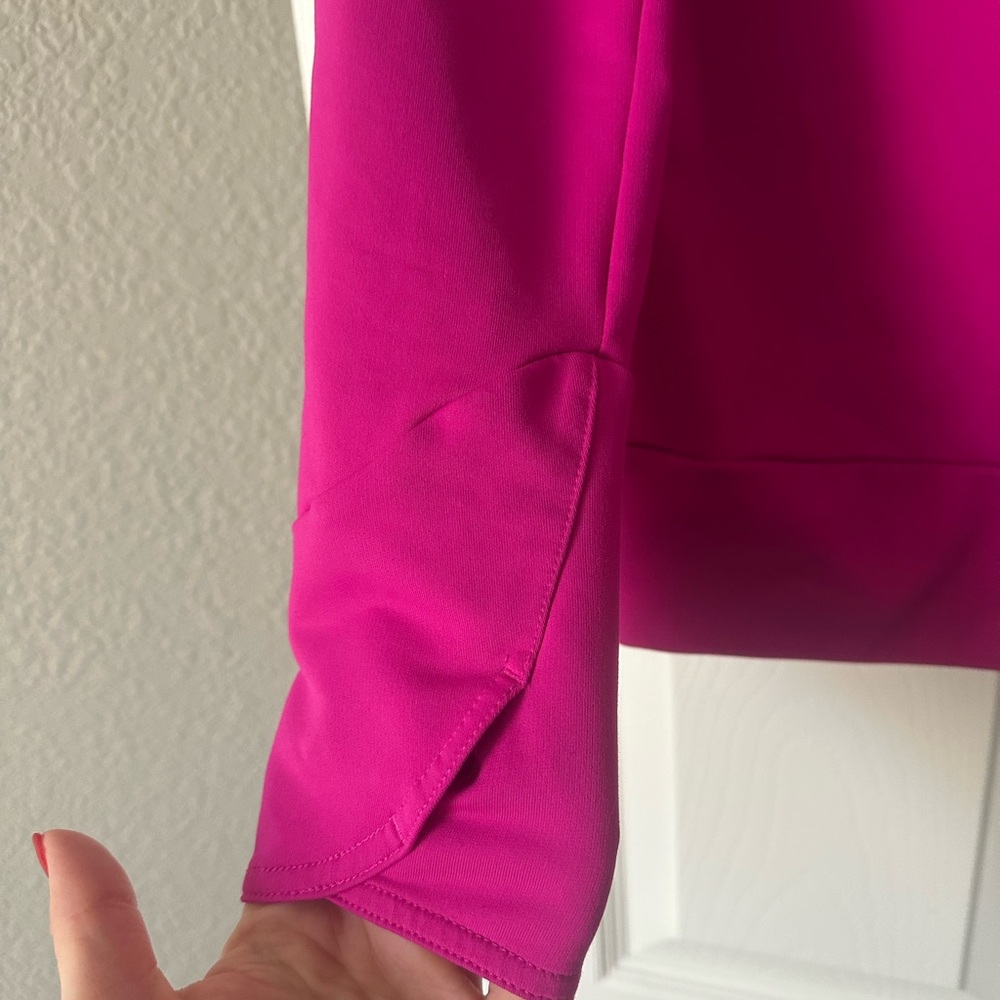 The North Face Women's Fuchsia Hoodie - Picture 5 of 6